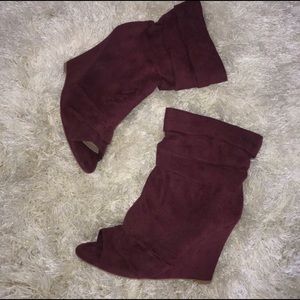 NEW Burgundy Faux Suede Wedge Booties sz 11